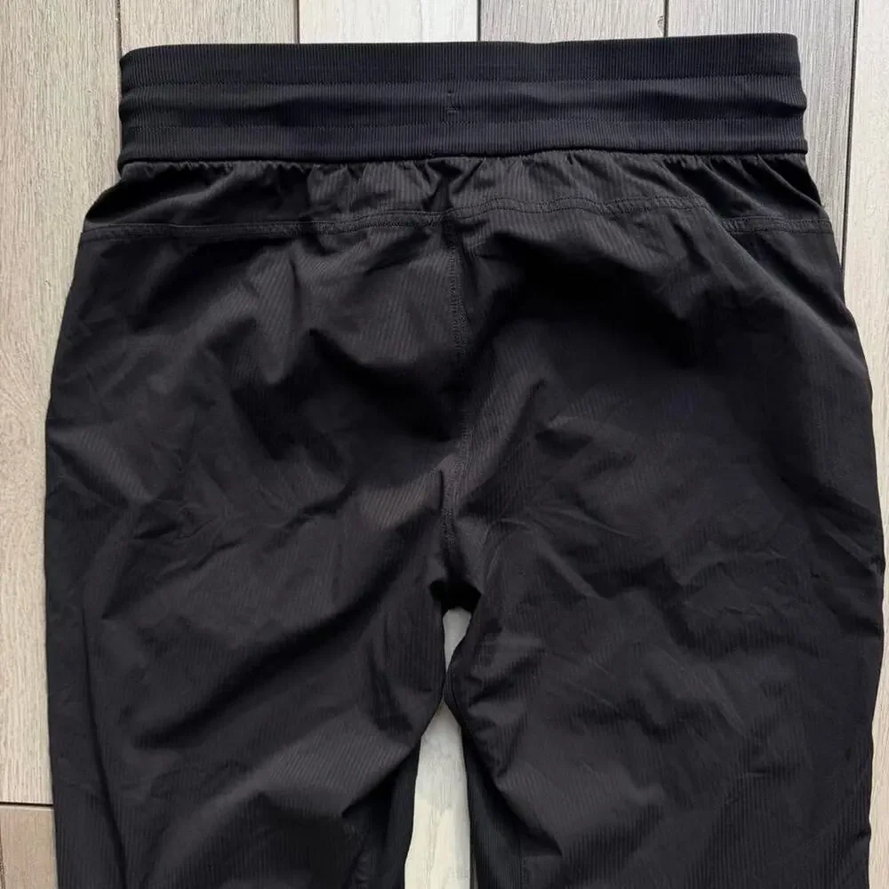 Lululemon dance studio crop pant - Picture 6 of 7